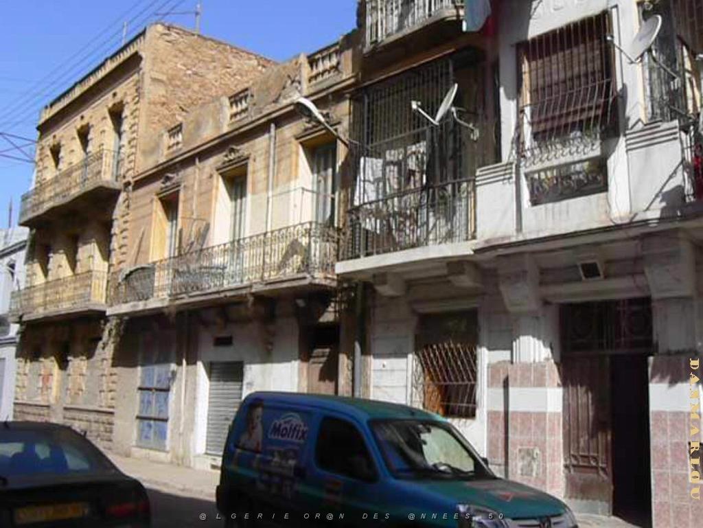 rue Rabelais 8.JPG